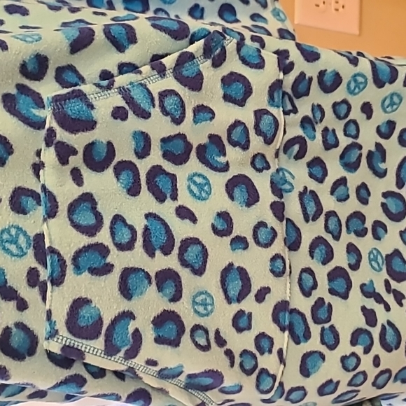 Fleece Hoodie Long Sleeping Shirt - Picture 3 of 8